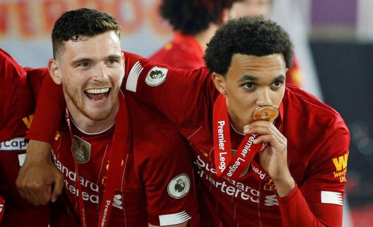 利物浦的新篇章：萨拉赫与罗伯逊告别，克洛普的时代落幕